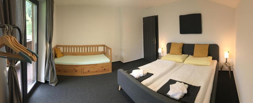 Landhaus Marlies Apartments ツェル アム ゼー エクステリア 写真